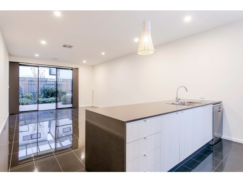 39 Trainer Street, St Clair SA 5280