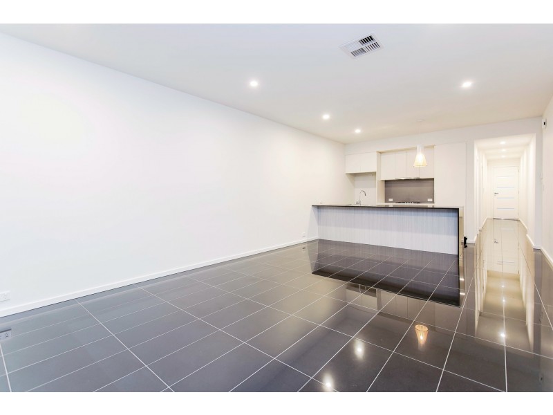 39 Trainer Street, St Clair SA 5280