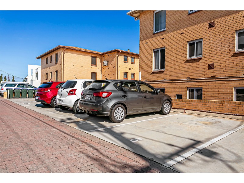 8/417 Seaview Road, Henley Beach SA 5022