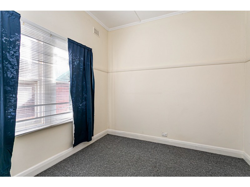 77 Maple Avenue, Royal Park SA 5014