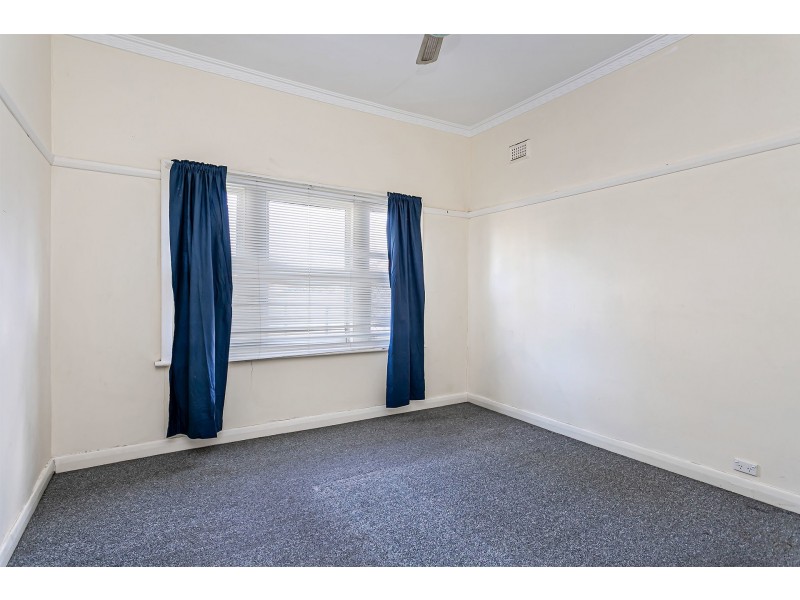 77 Maple Avenue, Royal Park SA 5014