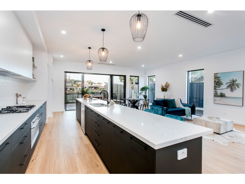 Res 1 of/6 Allerdice Court, West Lakes SA 5021