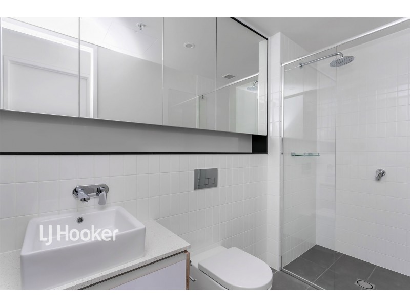 2302/29 Angas Street, Adelaide SA 5000