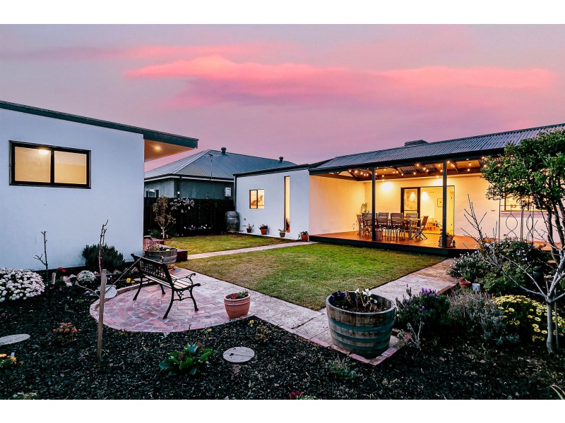 14 Andrew Street, Hendon SA 5014