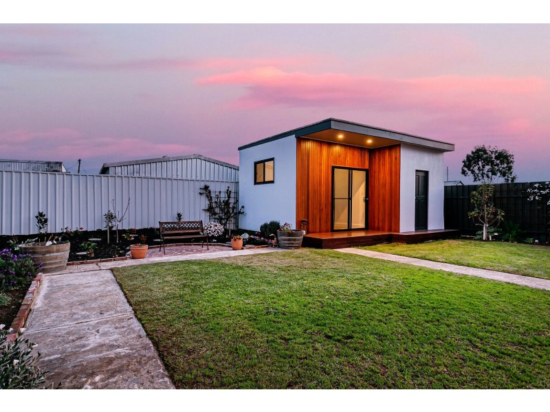 14 Andrew Street, Hendon SA 5014