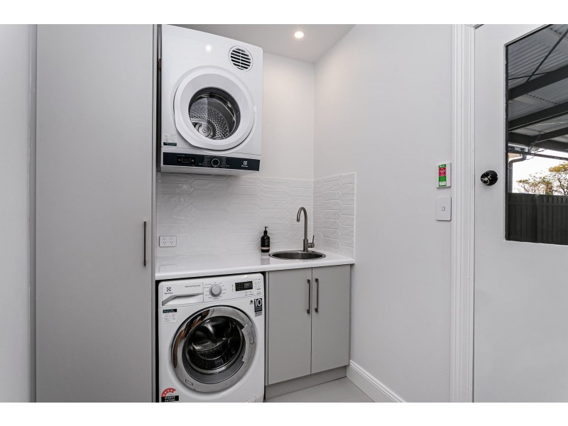 14 Andrew Street, Hendon SA 5014