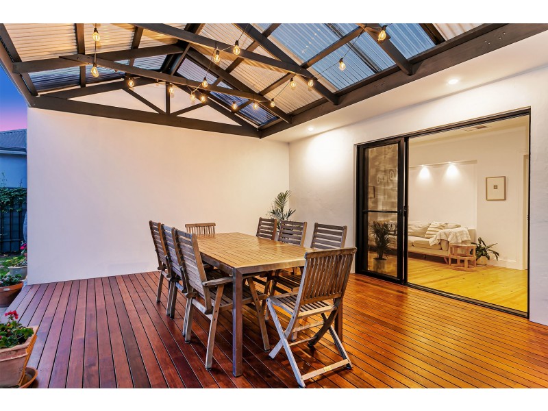 14 Andrew Street, Hendon SA 5014