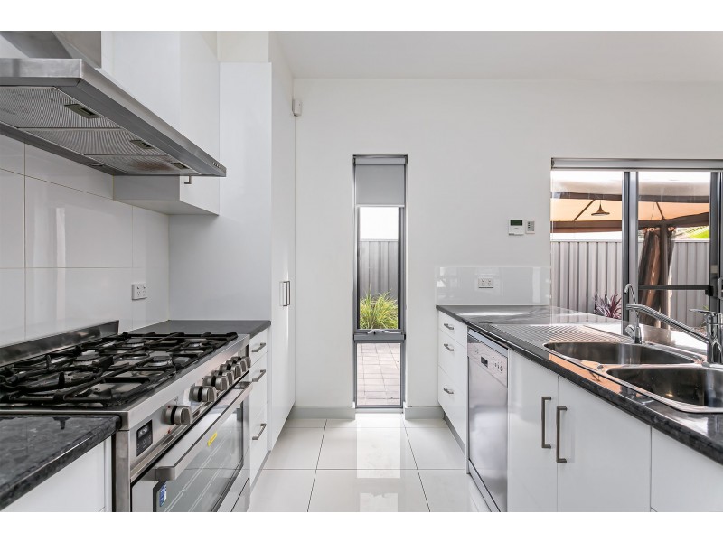 1/116 Chief Street, Brompton SA 5007