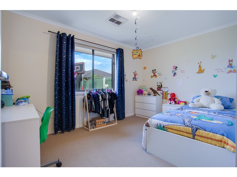 44 Chestnut Drive, Parafield Gardens SA 5107
