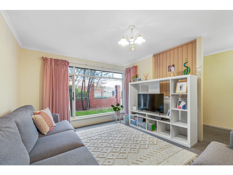 14 Carrondown Walk, Brompton SA 5007