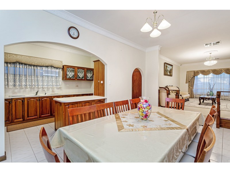20 Wanbi Court, Craigmore SA 5114