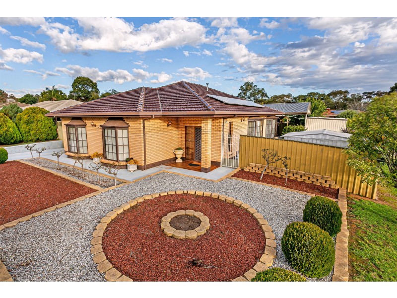 20 Wanbi Court, Craigmore SA 5114