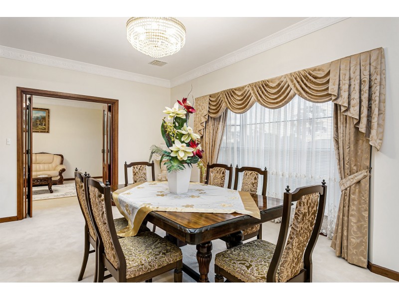 20 Wanbi Court, Craigmore SA 5114