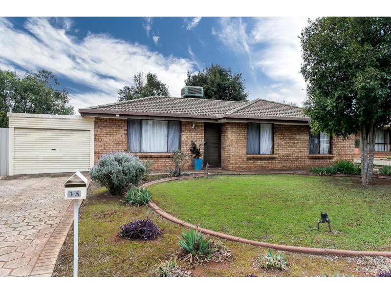 15 Baldina Crescent, Craigmore SA 5114