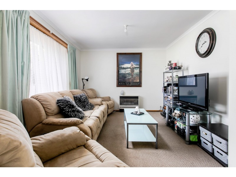 15 Baldina Crescent, Craigmore SA 5114