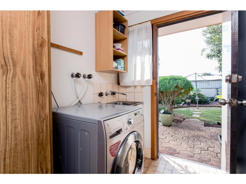 15 Baldina Crescent, Craigmore SA 5114