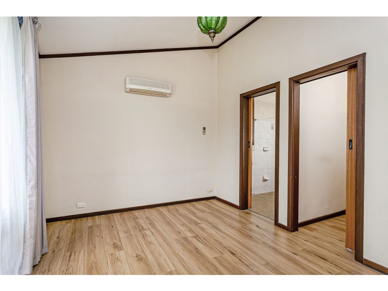 4 Lisa Place, Grange SA 5022