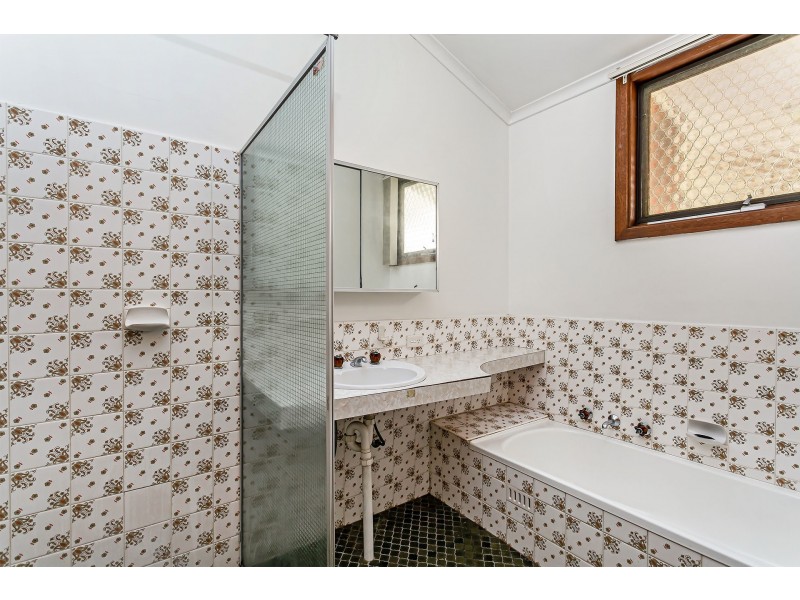 4 Lisa Place, Grange SA 5022