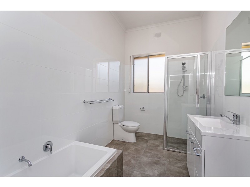 10 Claire Street, Lower Mitcham SA 5062