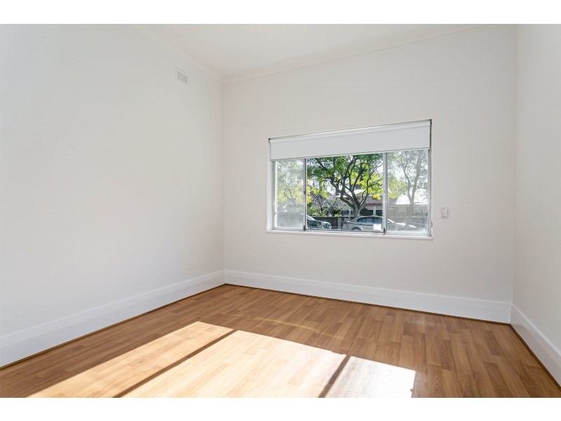 10 Claire Street, Lower Mitcham SA 5062