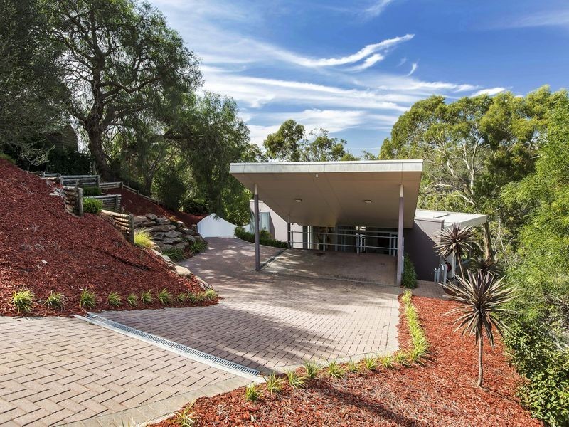 6 Whitbread Grove, Skye SA 5072