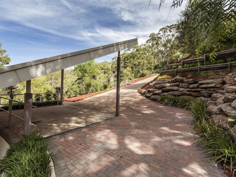 6 Whitbread Grove, Skye SA 5072