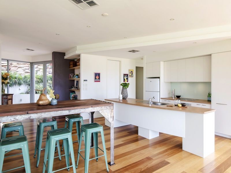 6 Whitbread Grove, Skye SA 5072