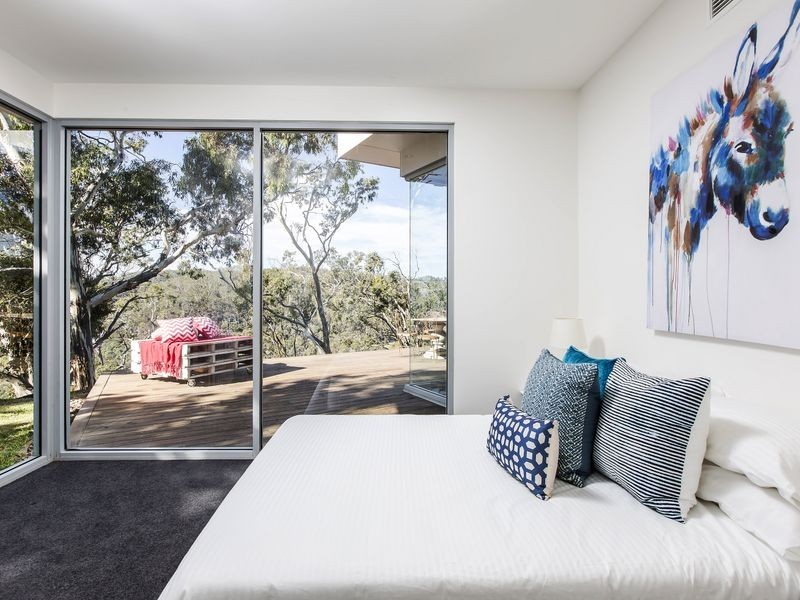 6 Whitbread Grove, Skye SA 5072