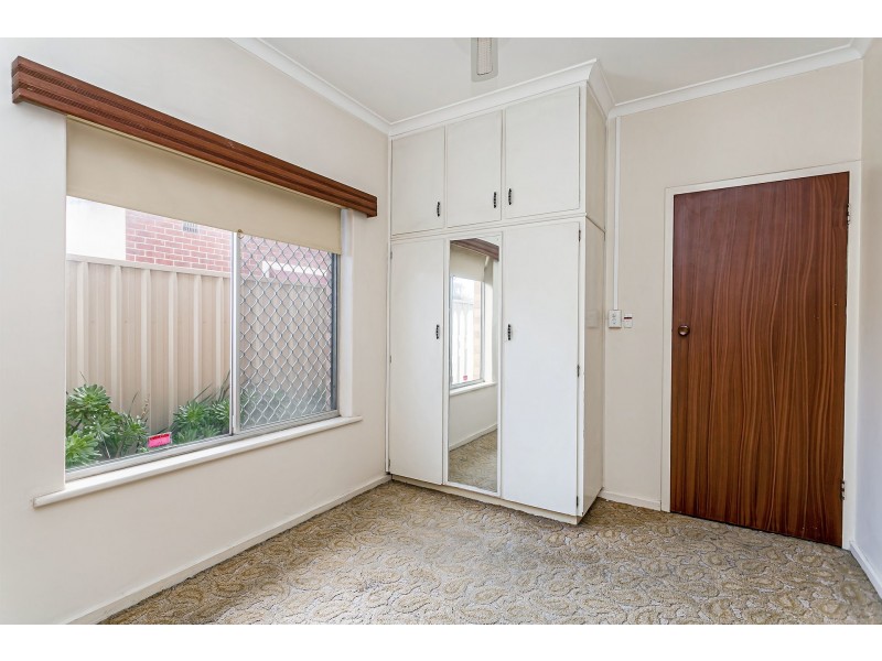 28 Findon Road, Woodville West SA 5011