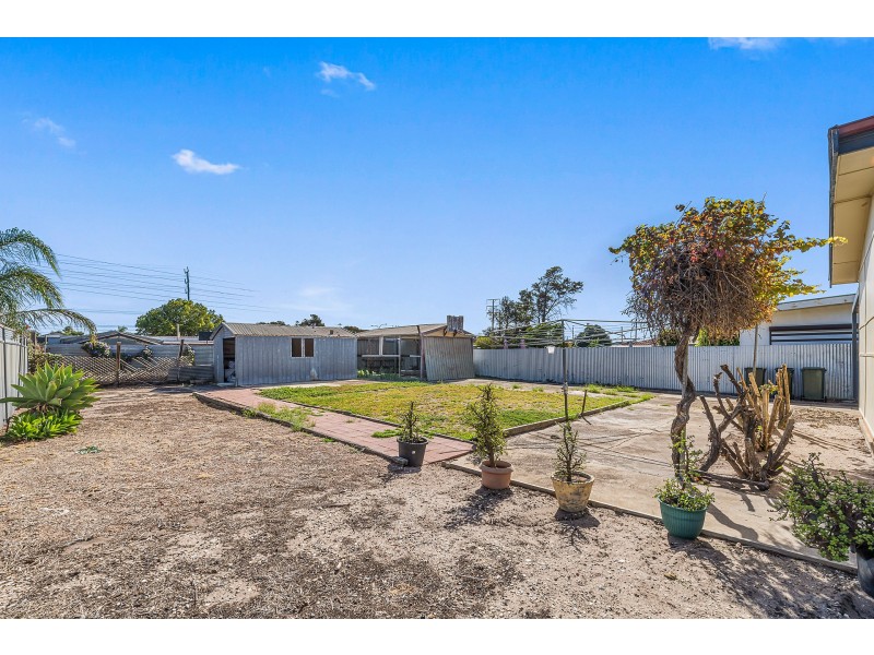 5 Enid Avenue, Osborne SA 5017