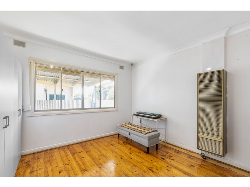 5 Enid Avenue, Osborne SA 5017