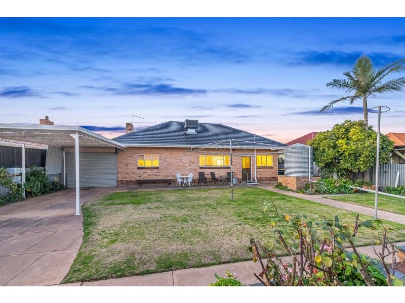 16 Honeyton Street, Seaton SA 5023