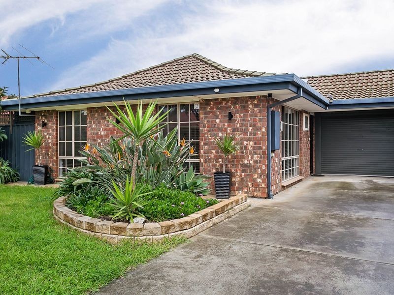 18 Alderman Avenue, Pennington SA 5013