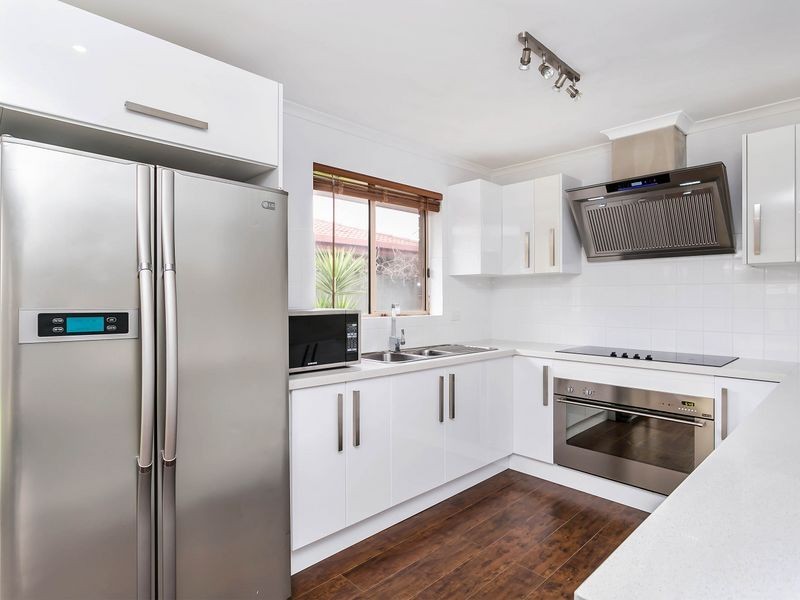 18 Alderman Avenue, Pennington SA 5013