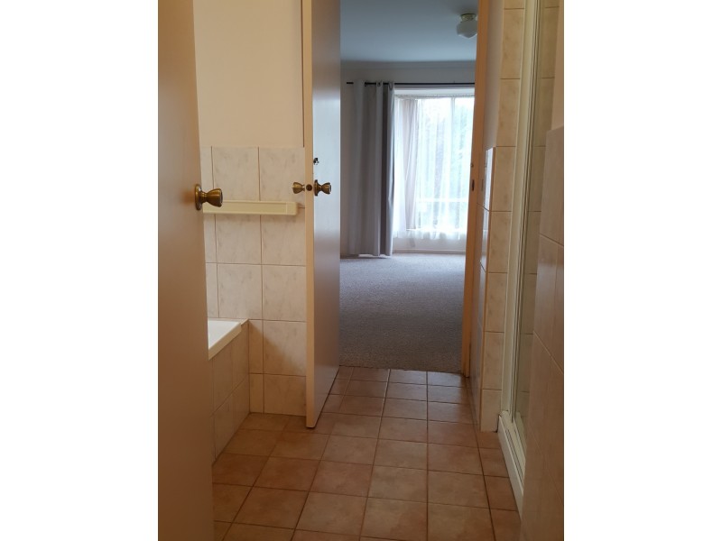 8 Wentworth Place, Brompton SA 5007