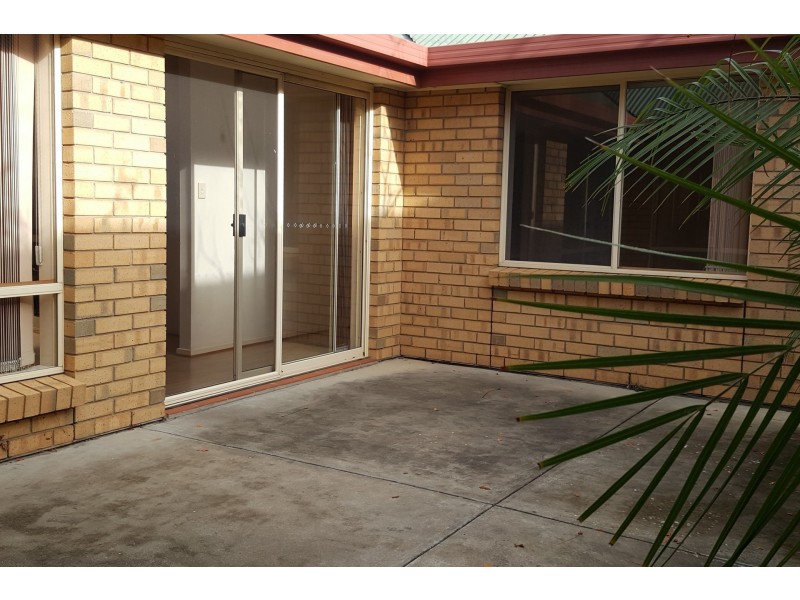 8 Wentworth Place, Brompton SA 5007