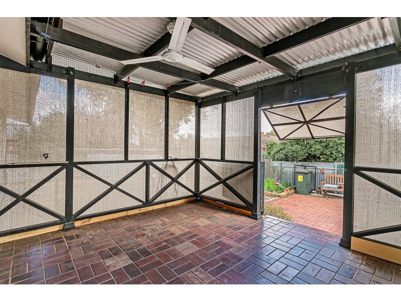 464 Bridge Road, Para Hills West SA 5096