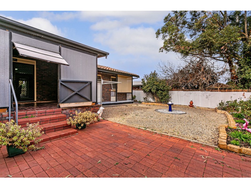 464 Bridge Road, Para Hills West SA 5096