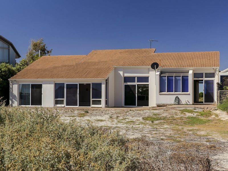 18 Gulf Point Drive, North Haven SA 5018