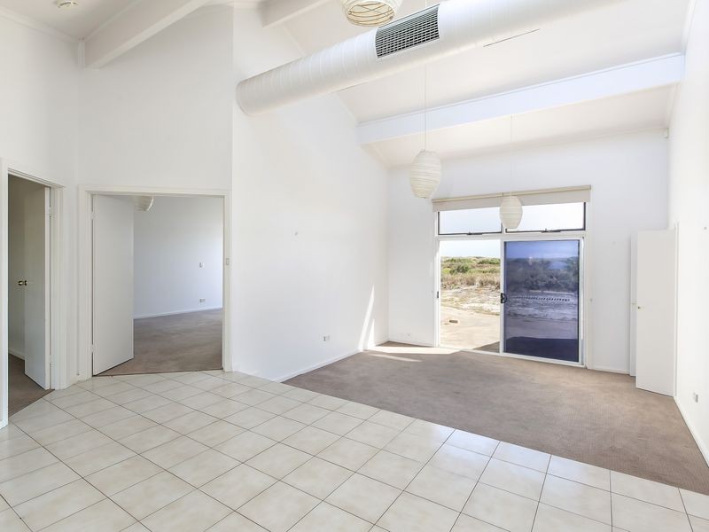 18 Gulf Point Drive, North Haven SA 5018