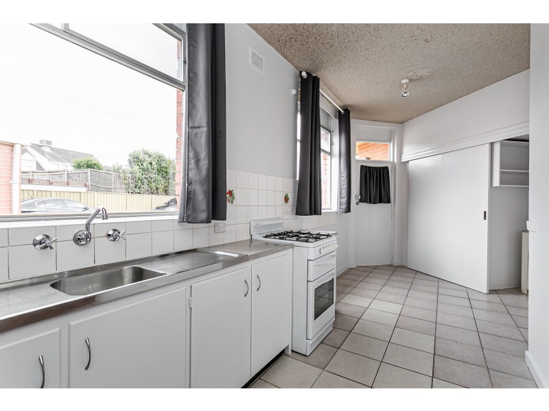 1/22 Patawalonga Frontage, Glenelg North SA 5045