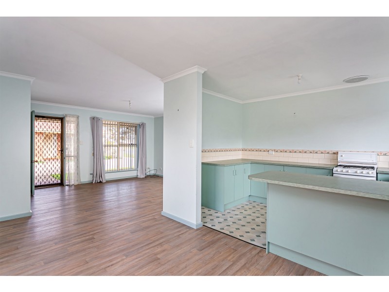 1/304 Victoria Road, Largs North SA 5016