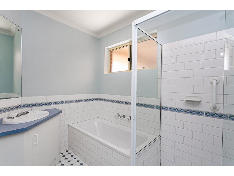 1/304 Victoria Road, Largs North SA 5016