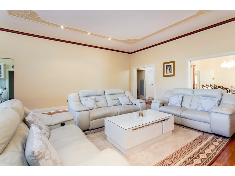 21 Coombe Road, Allenby Gardens SA 5009