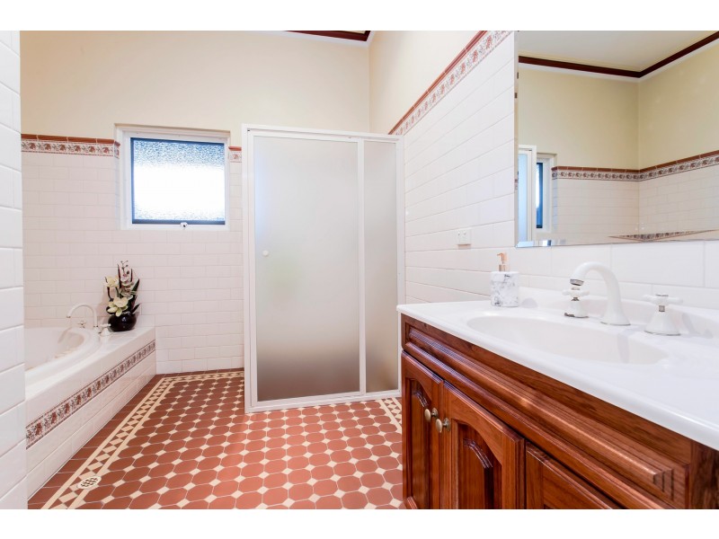 21 Coombe Road, Allenby Gardens SA 5009