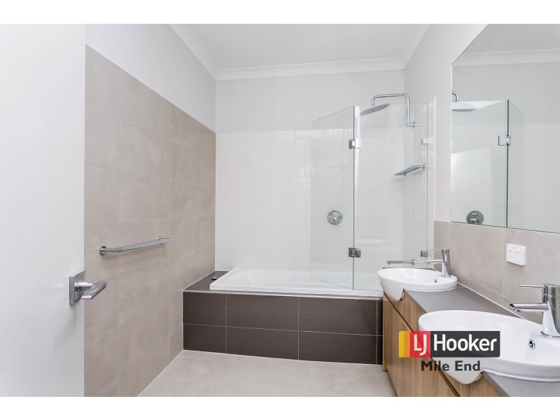 17 Colton Street, West Lakes SA 5021