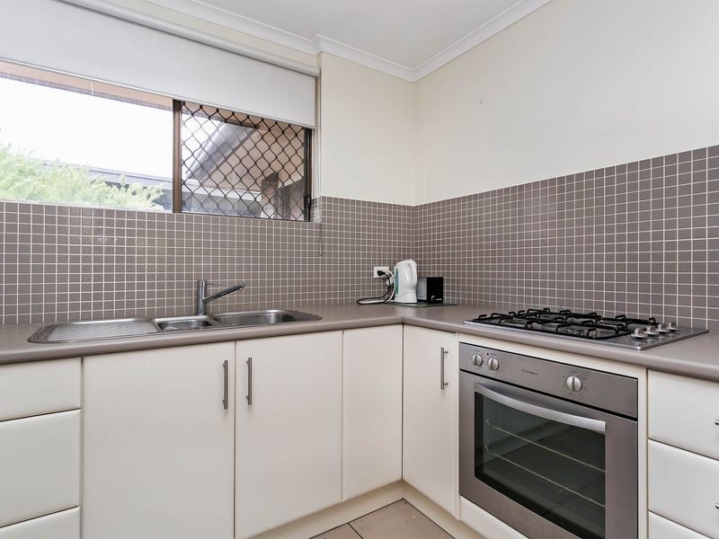 2/2 Gunnawarra Avenue, Camden Park SA 5038