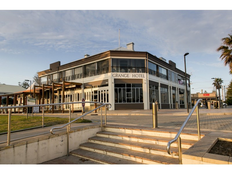 122 Seaview Road, Tennyson SA 5022