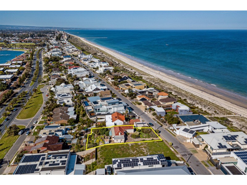 122 Seaview Road, Tennyson SA 5022