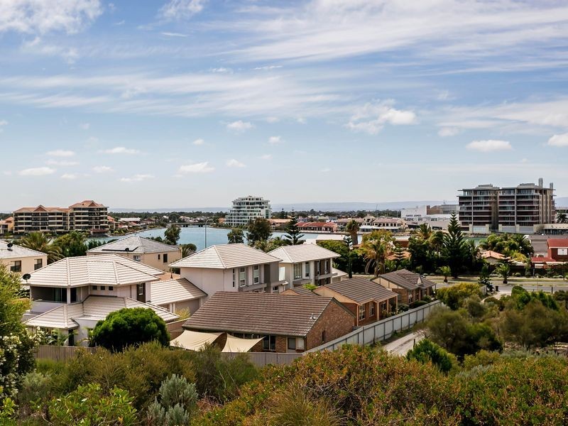 3/171 Military Road, Tennyson SA 5022